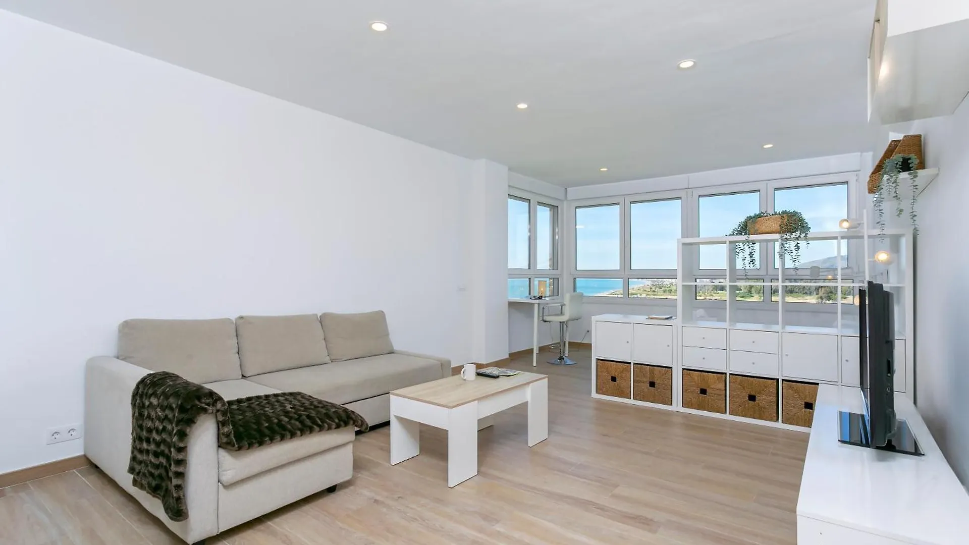 Sunstay Guadalmar Loft Seaview マラガ アパート